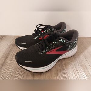 Brooks Ghost Womens Size 7.5 Shoes